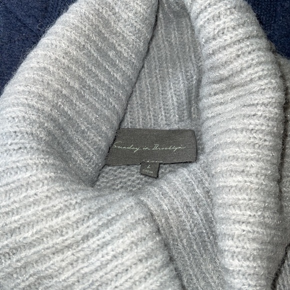 Anthropologie Sweater - Picture 3 of 8